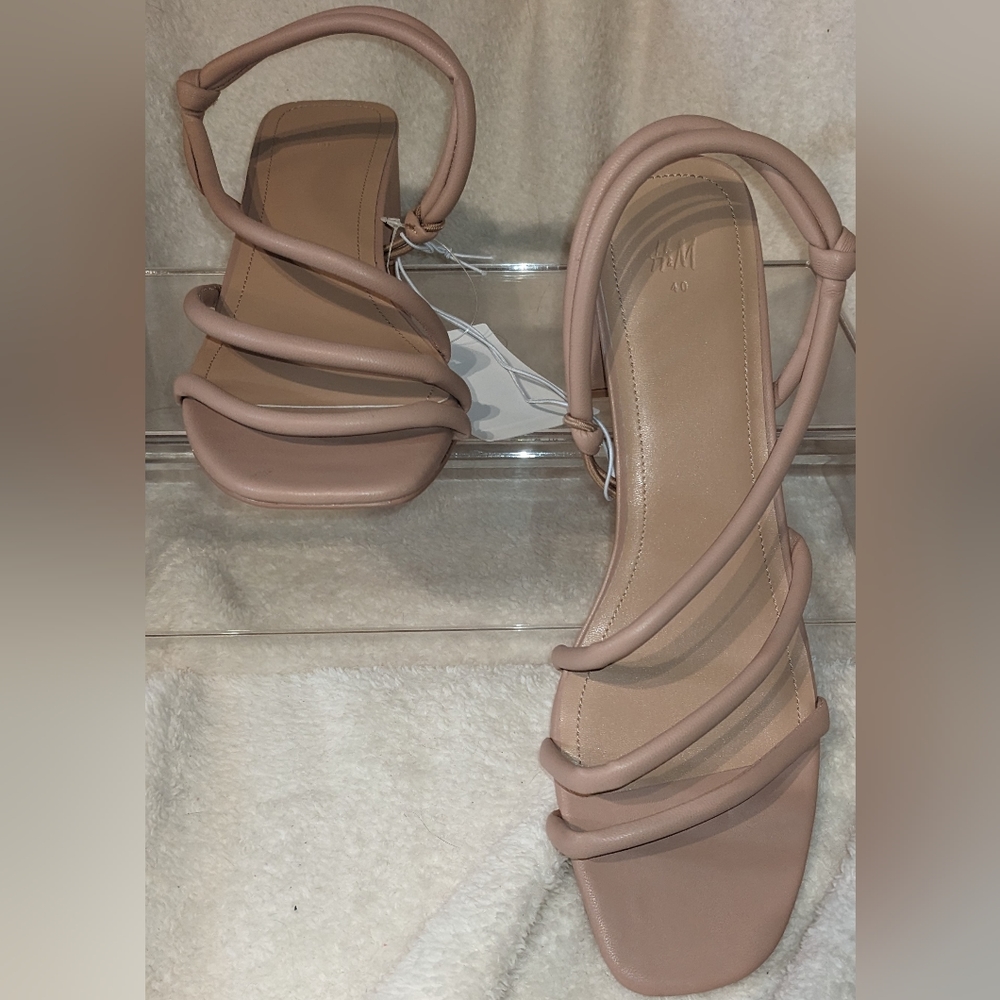 NWT H&M Nude‎ Vegan Leather Sandals
